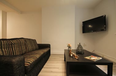 Huntsmoor House, Spital Tongues, Newcastle - Image 2